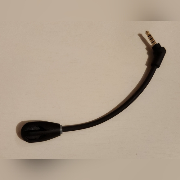 HyperX CloudX Flight Wireless Gaming Headset for Xbox, Adjustable - Picture 6 of 15